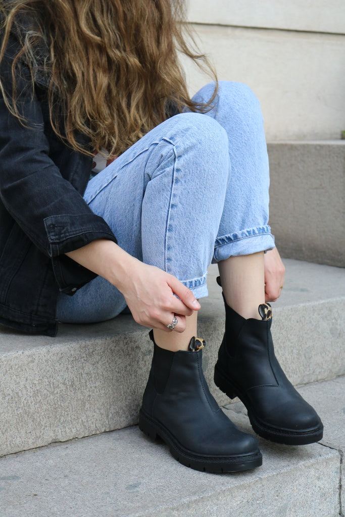 Bototo Botin Cuero Negro Print Mujer